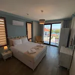 L'aura Cunda Island Отель *