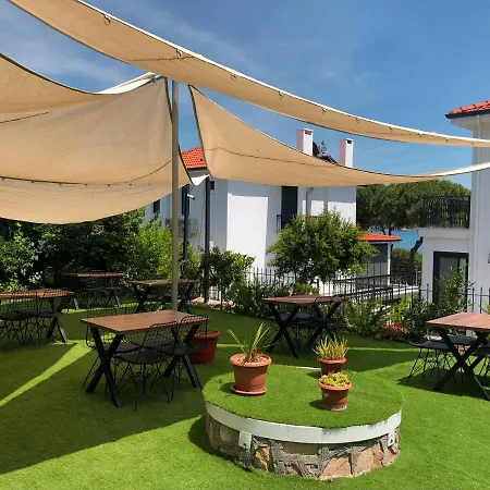 L'aura Cunda Island *